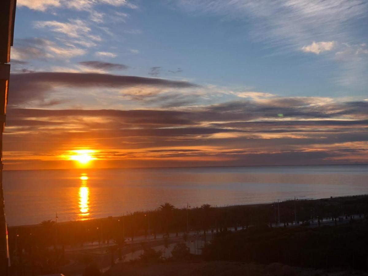 Arenales Beach آريناليس ديل سول المظهر الخارجي الصورة